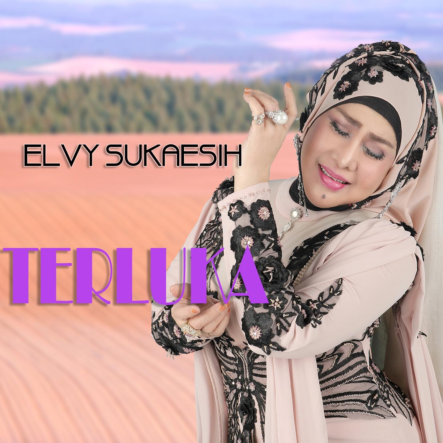 Listen Free to Elvy  Sukaesih Terluka Radio on 