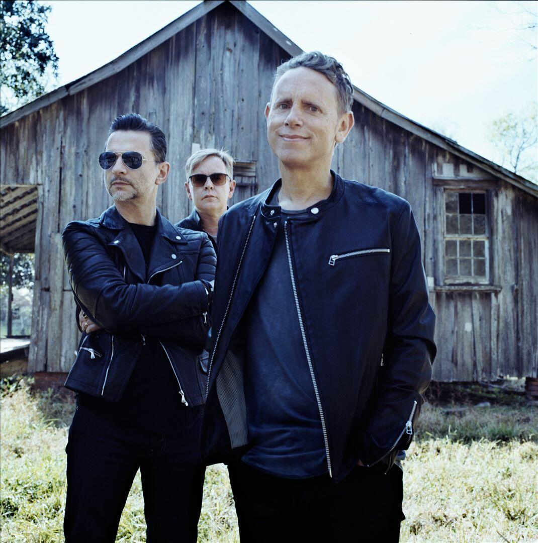 ♫ Depeche Mode