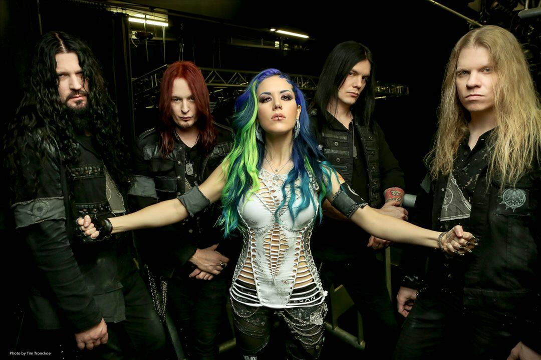 Arch enemy вокалистка фото