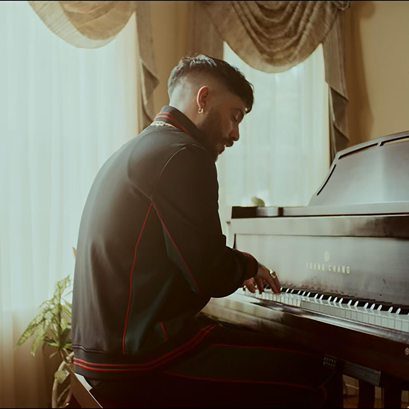 Jon Bellion Radio: Listen to Free Music & Get The Latest Info | iHeartRadio1080 x 1080