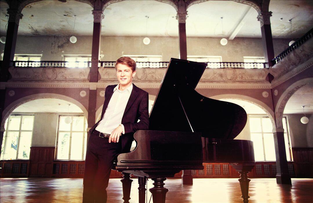 Discover the Life and Career of Alexander Krichel: A Comprehensive Biography