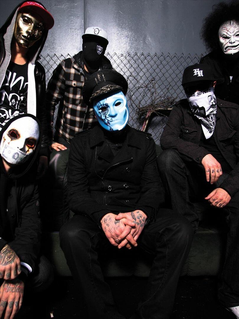 Hollywood Undead - Everywhere I Go (Live) 