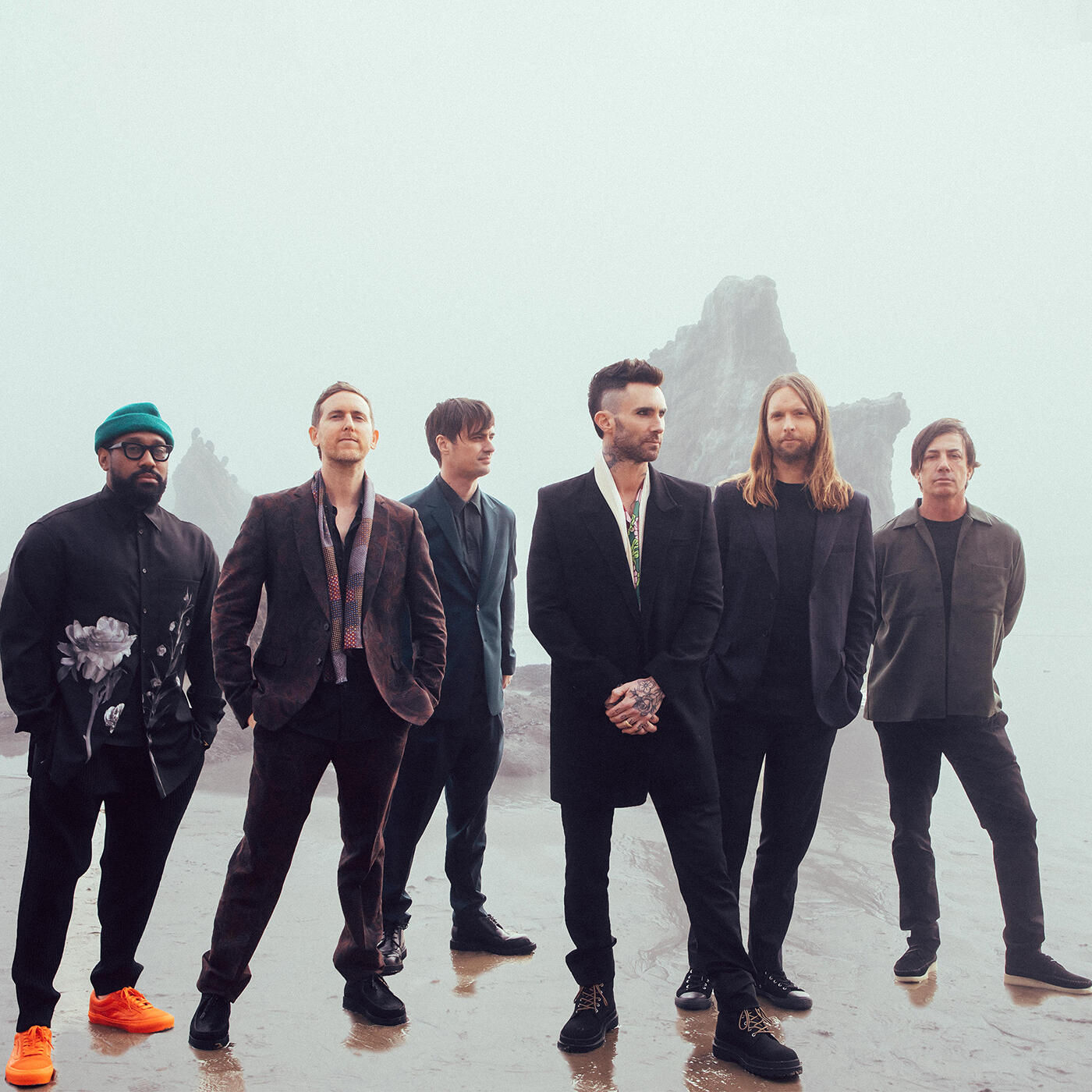 Maroon 5 Settles in to Promote Upcoming Album | Fanboys Anonymous