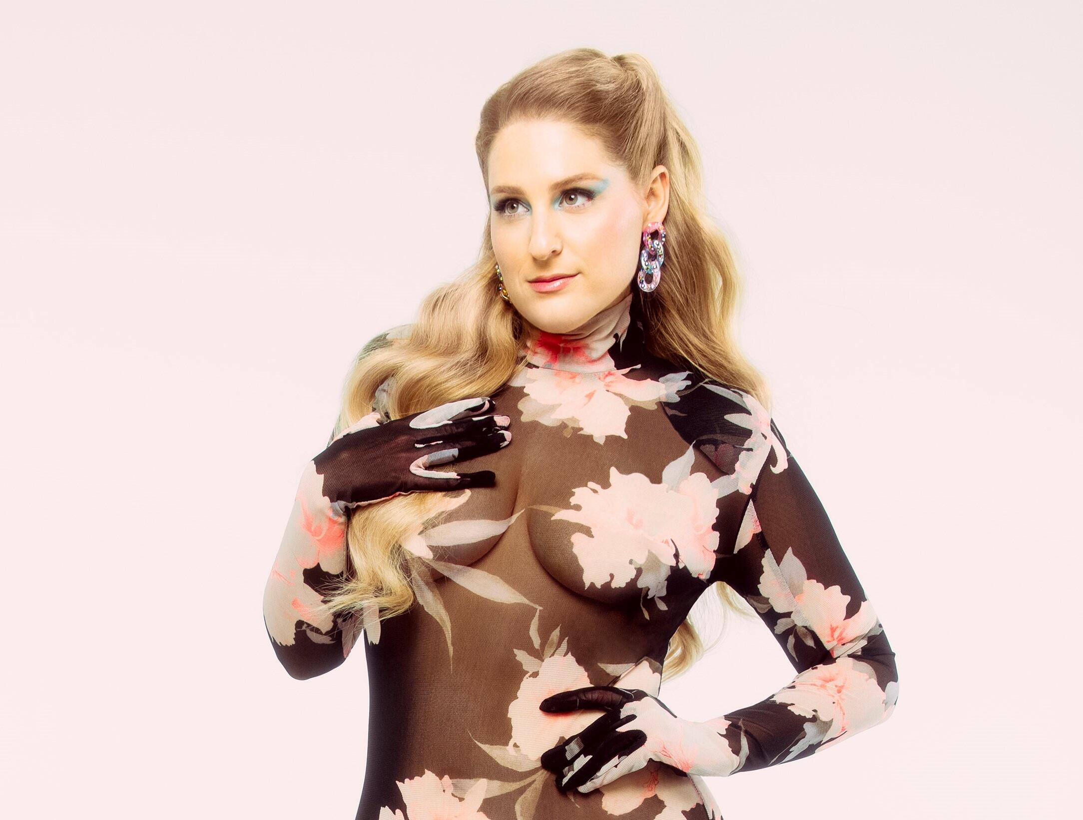 Pop Crave on X: Meghan Trainor's Made You Look wins the award