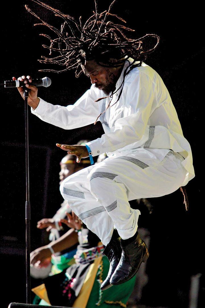 download mp3 lucky dube hold on