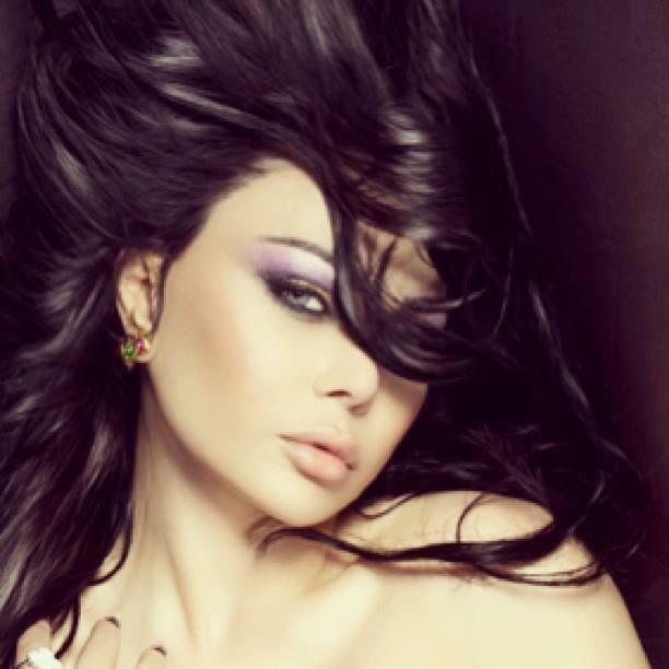 Star singer Haifa Wehbe | Haarschönheit, Tolle haare 
