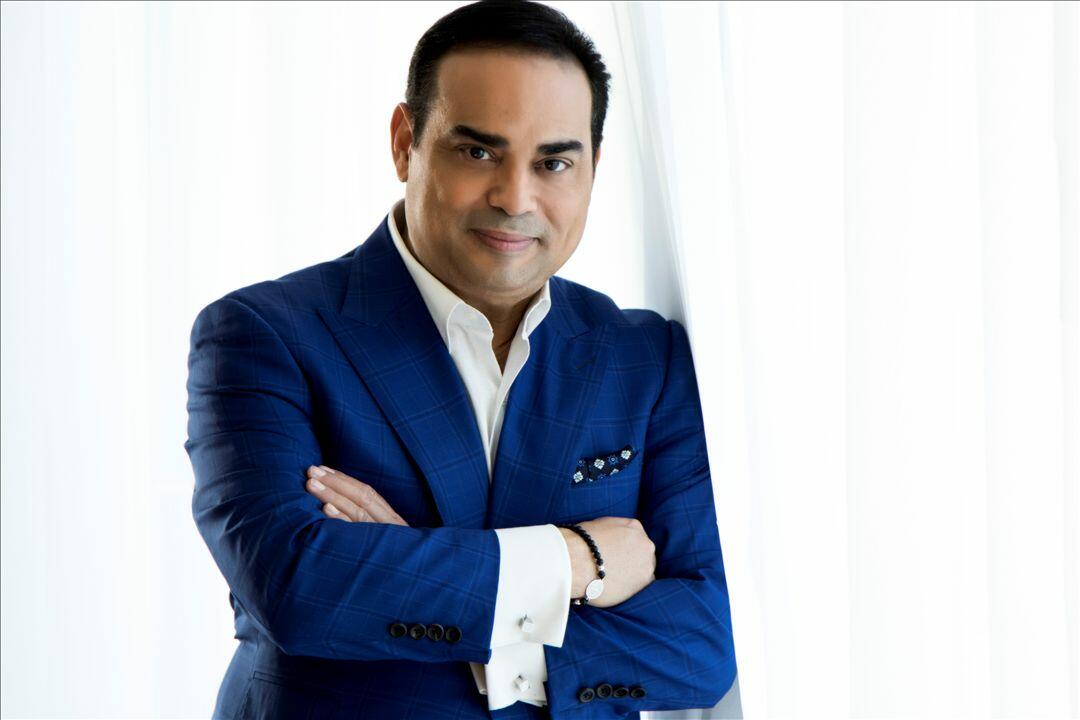 Gilberto Santa Rosa iHeart