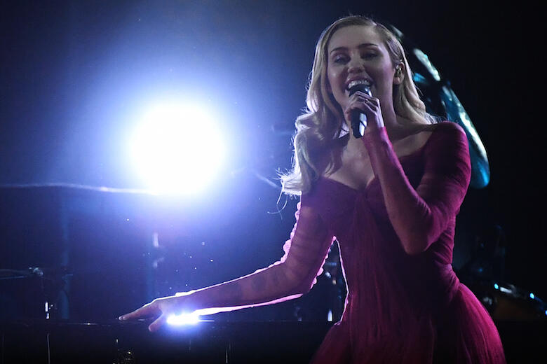 5aa053a7fc614e883a3bc3eb