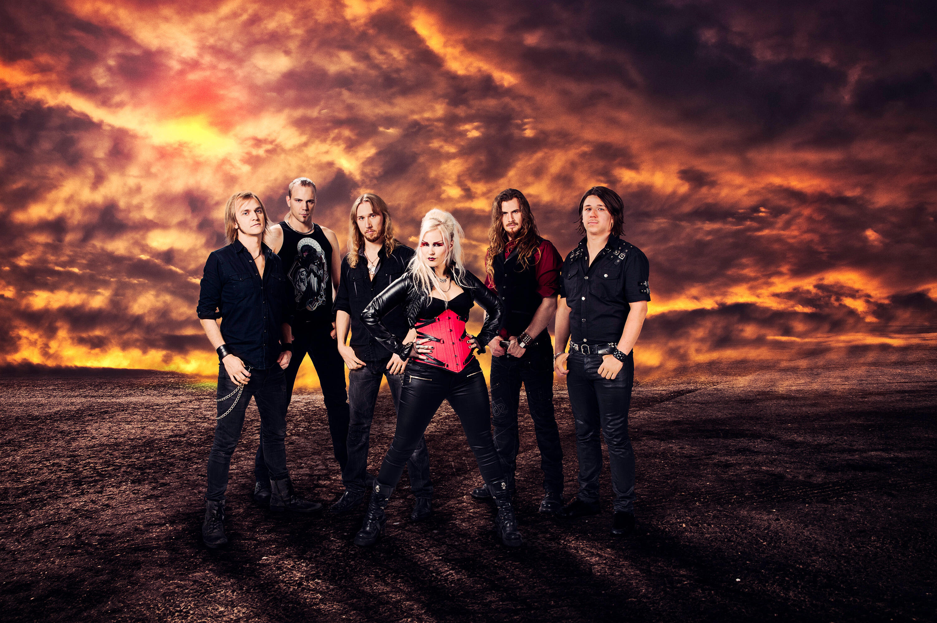 Battle beast вокалистка. динозавры с пушками. Battle beast steel 2011. игра мекард. динозавр с оружием.