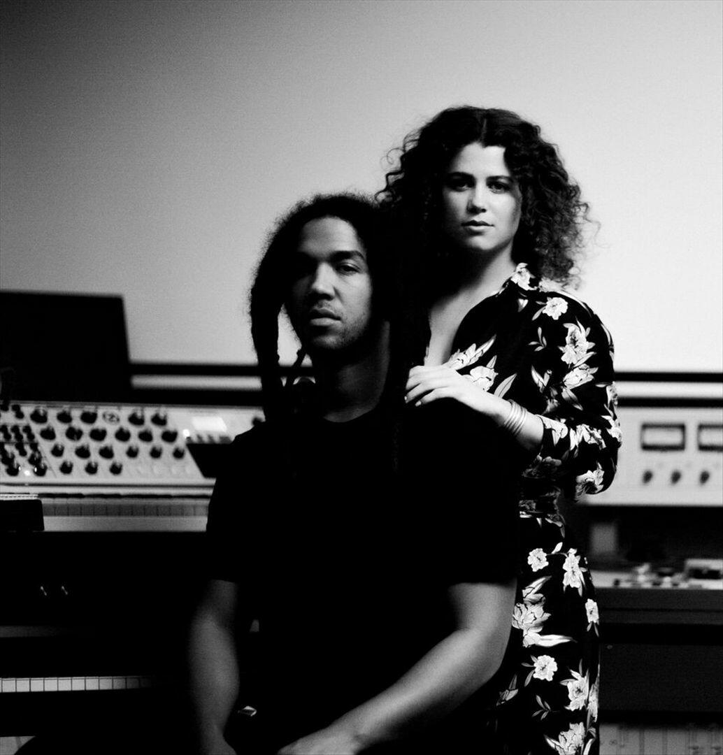 Electric youth фото. Electronic youth. Electric youth 2021. College & electric youth. энтони скотт бёрнс.