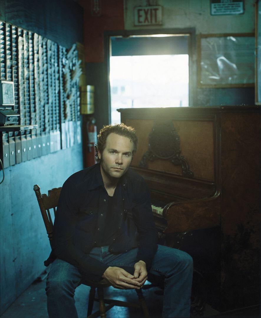 One slice of last. Five for fighting tuesday. Five for fighting. "five for fighting" && ( исполнитель | группа | музыка | music | band | artist ) && (фото | photo). Обложка альбома 2004.