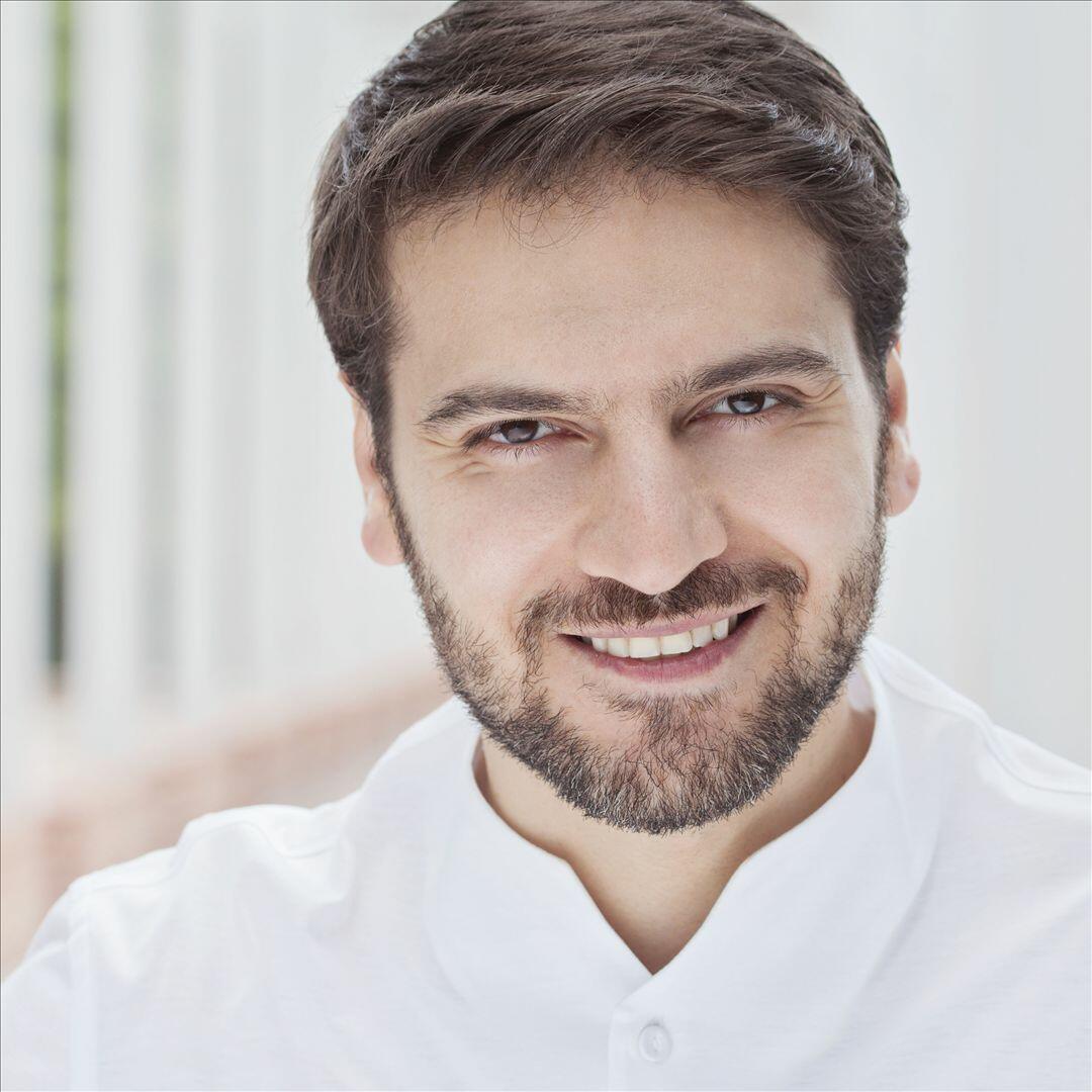 Стрелок юсуф. Sami Yusuf. Sami Yusuf 2020. Юсуф певец азербайджанский. Sami Yusuf 2022.