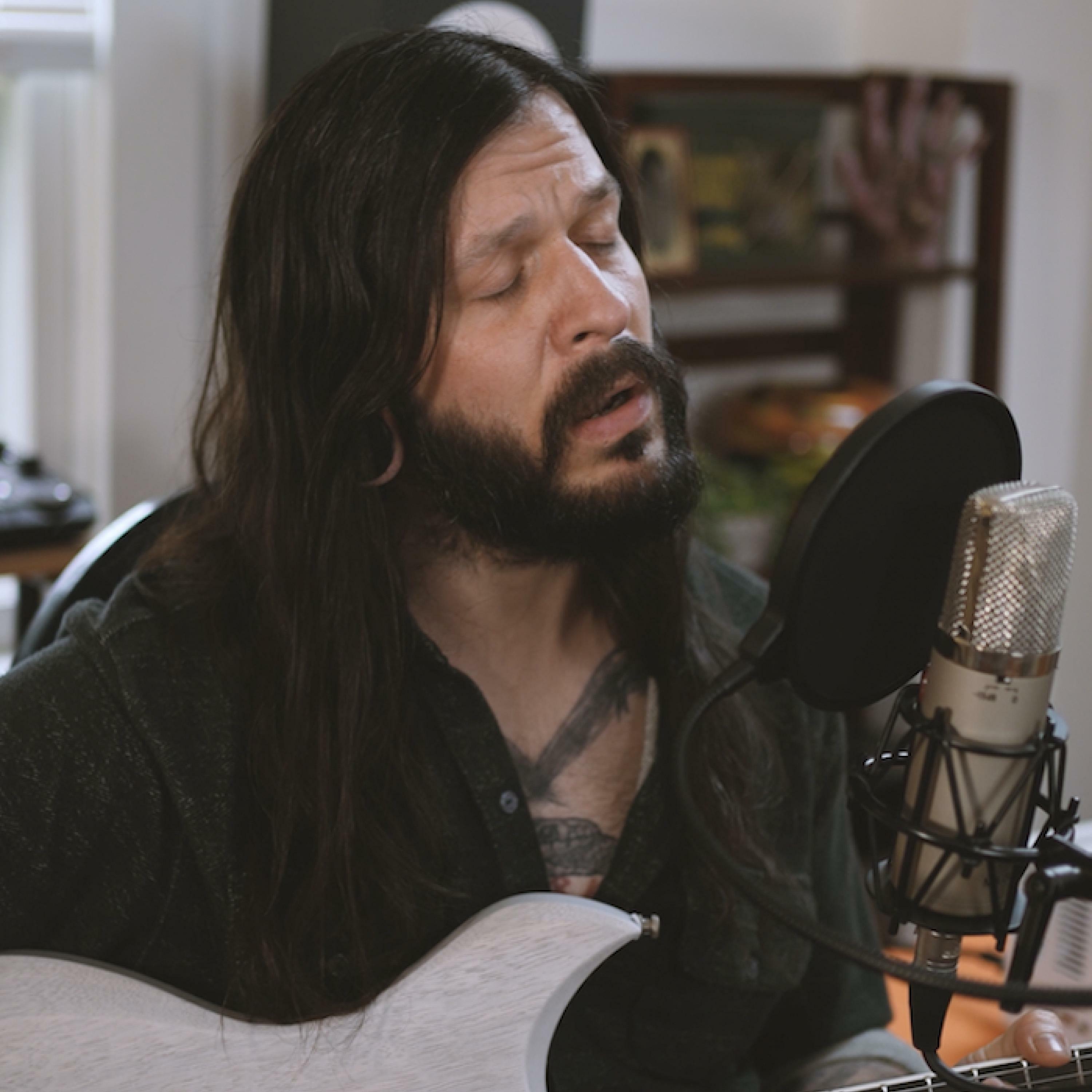 Shawn james обложка. Shawn james through the valley. Through the valley шон джеймс. джоэл с гитарой в финале. Shawn james album.